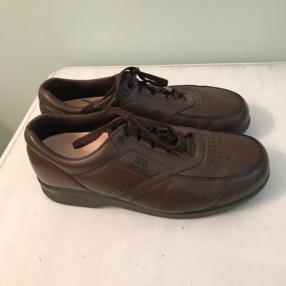 SAS brown shoes